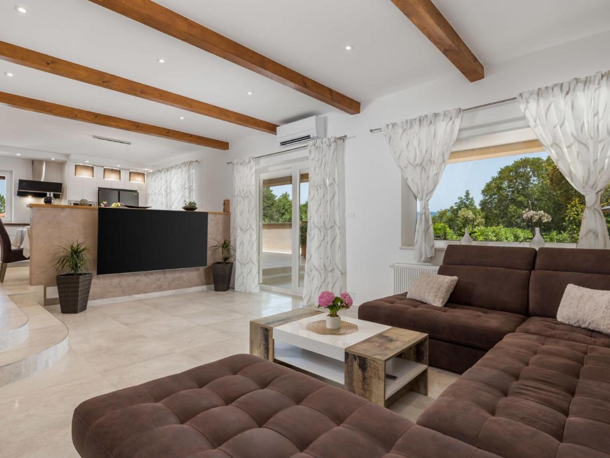 Villa Matea - Mlk150 By Interhome Dobrinj Екстер'єр фото
