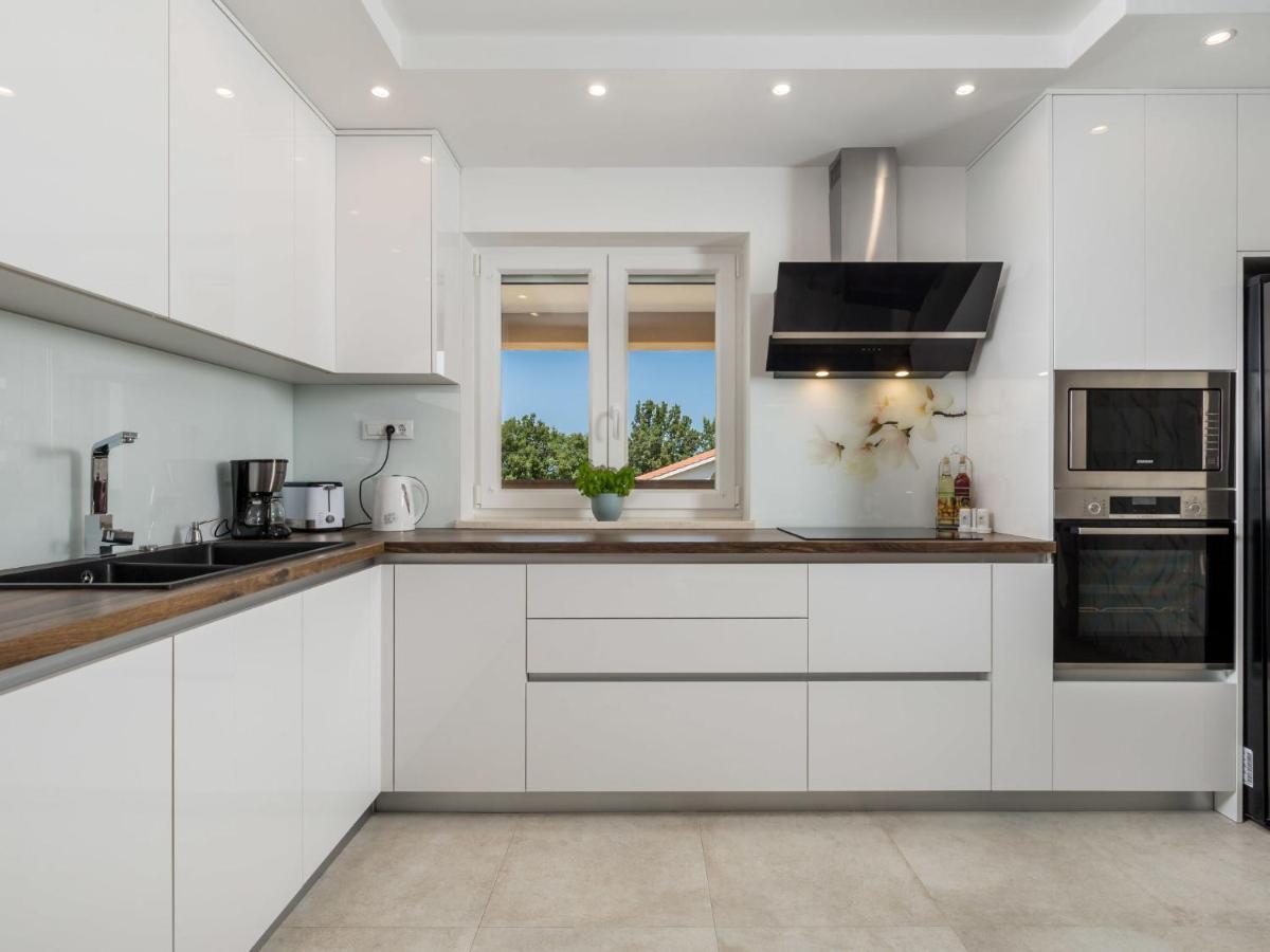 Villa Matea - Mlk150 By Interhome Dobrinj Екстер'єр фото